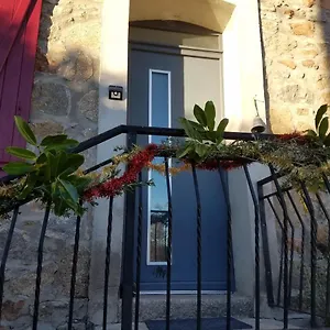 Hébergement de vacances La Clef Des Champs - 9 Personnes Entre Lyon Et St-etienne, Les Halles
