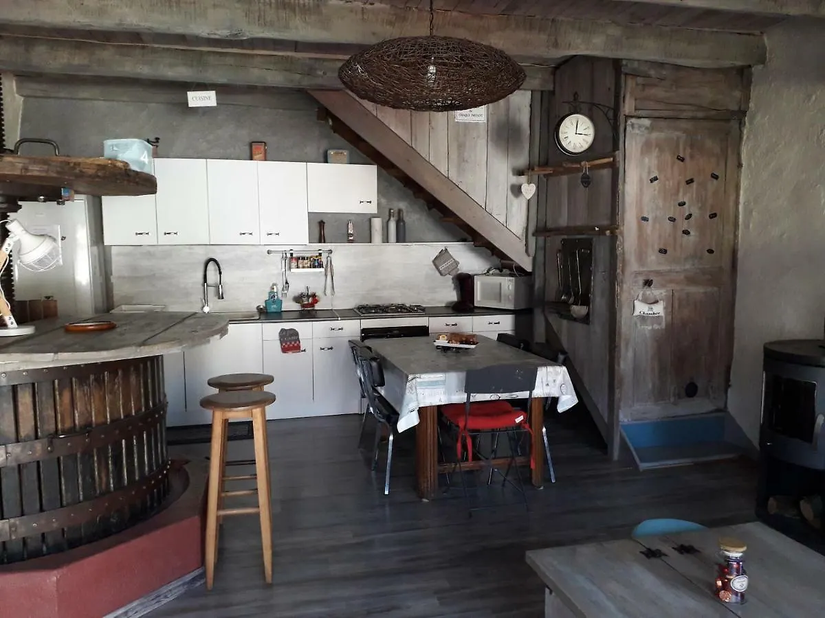 Holiday home Le Pressoir Villa Saint-Julien-de-Coppel